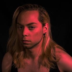 Meet your Posher, Maxime